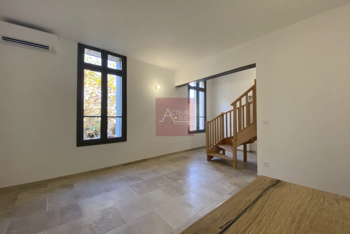 Appartement 4 pièces rénové à Pignan de 120 m² avec balcon et duplex 