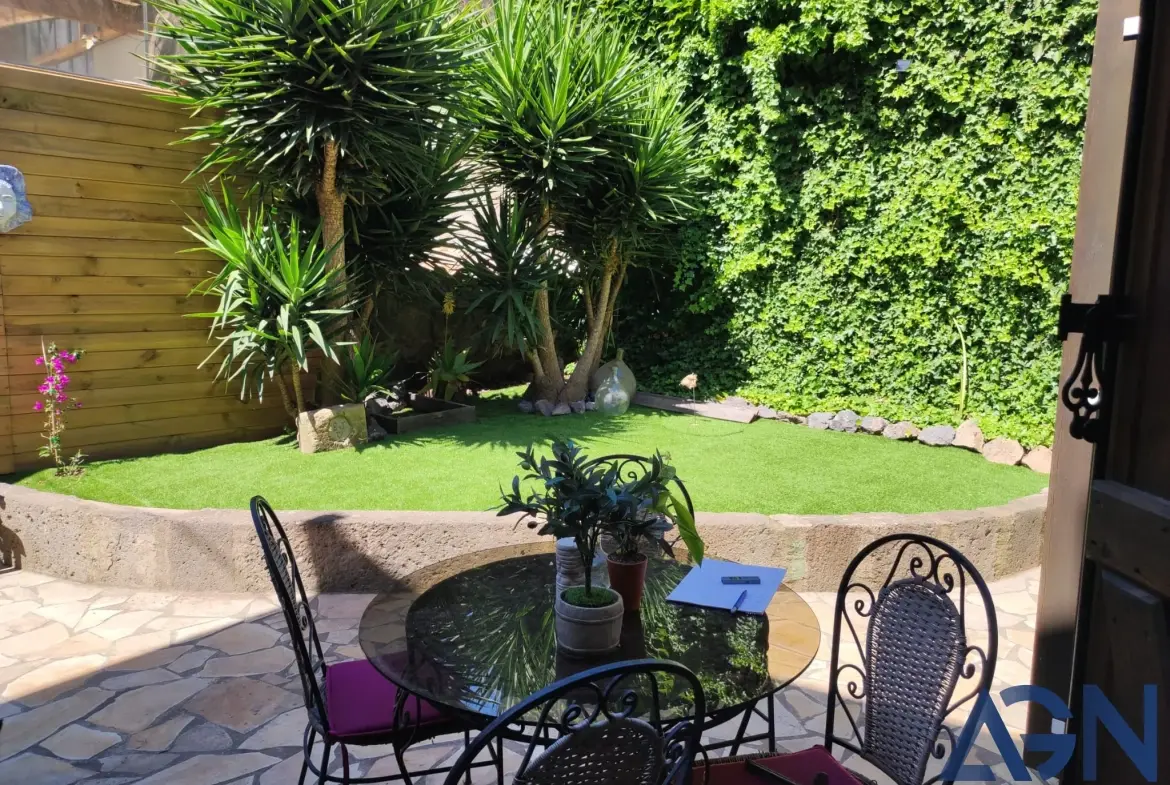 Maison 3 pièces avec jardin et terrasse à Agde, entièrement rénovée 