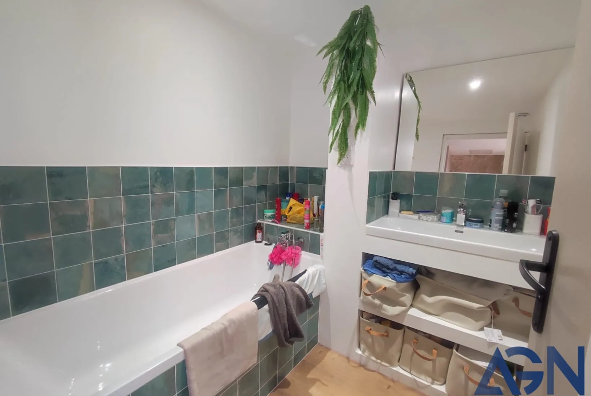 Maison 3 pièces avec jardin et terrasse à Agde, entièrement rénovée 