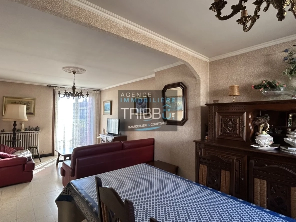 Maison 3 faces de 107 m² avec jardin et terrasse à Pollestres 