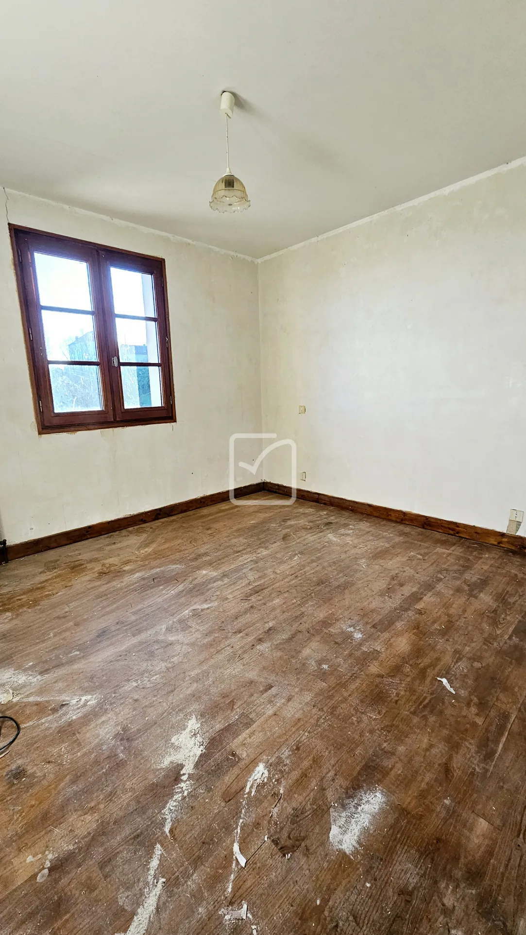 A vendre maison avec 3 chambres et sous-sol à Yssandon (19310) 