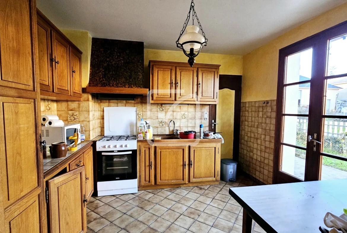 A vendre maison avec 3 chambres et sous-sol à Yssandon (19310) 