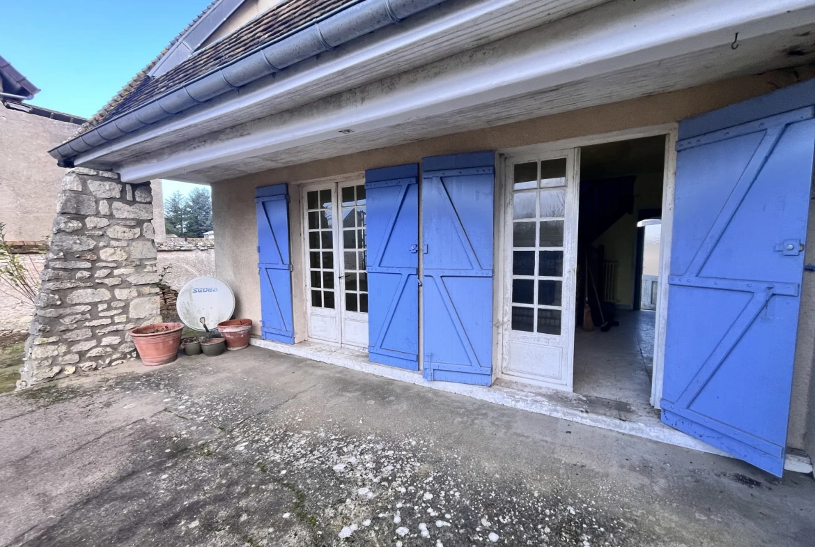Belle maison à rénover à Oysonville, proche Paris et Etampes, avec jardin et garage 