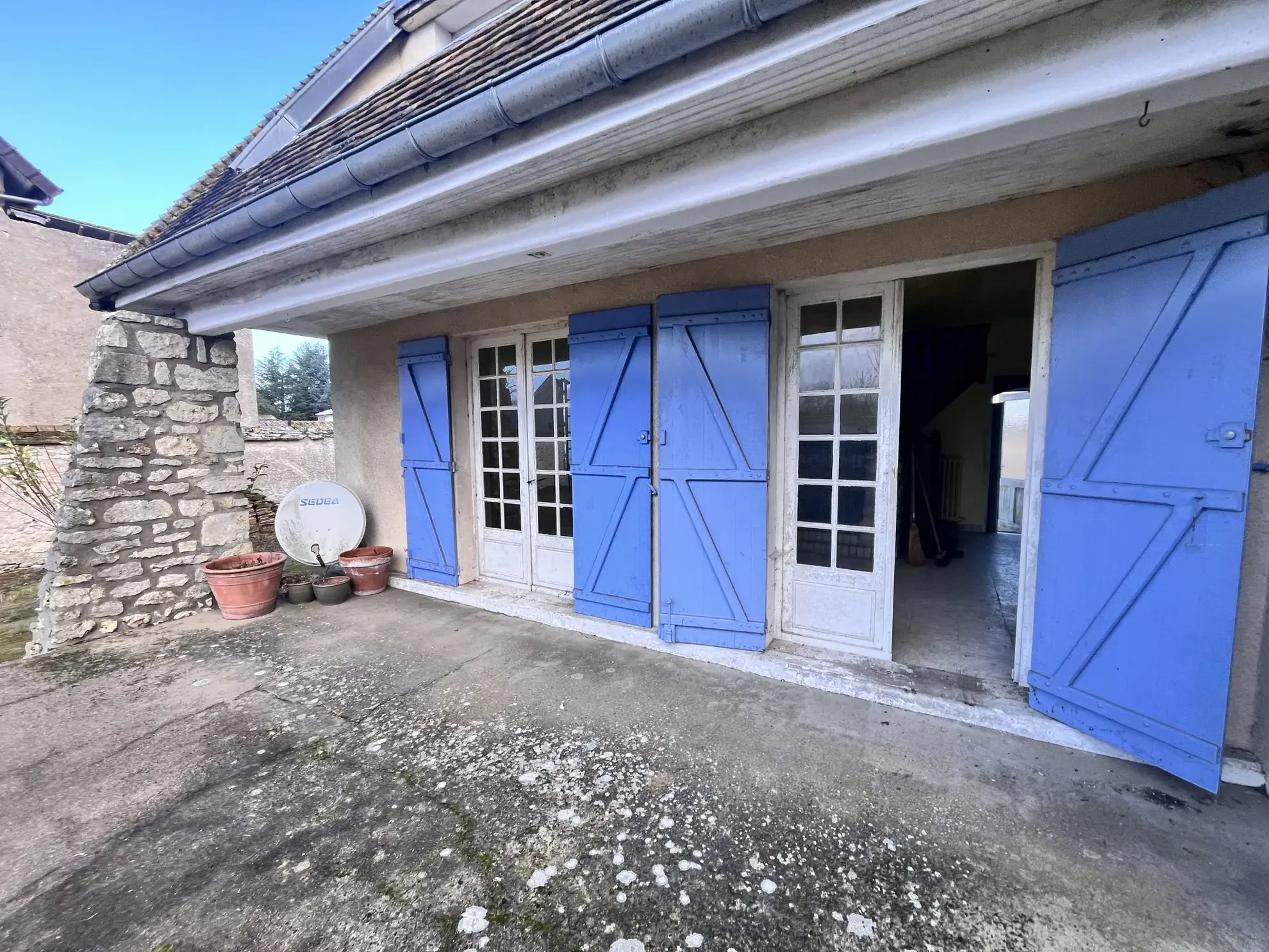 Belle maison à rénover à Oysonville, proche Paris et Etampes, avec jardin et garage 