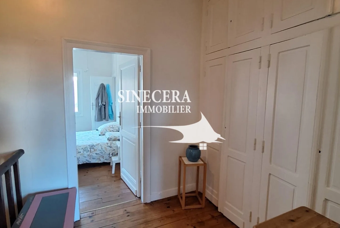 Maison de ville à Bergerac avec jardin, 3 chambres, idéale pour investissement locatif 