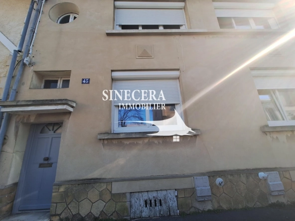 Maison de ville à Bergerac avec jardin, 3 chambres, idéale pour investissement locatif 
