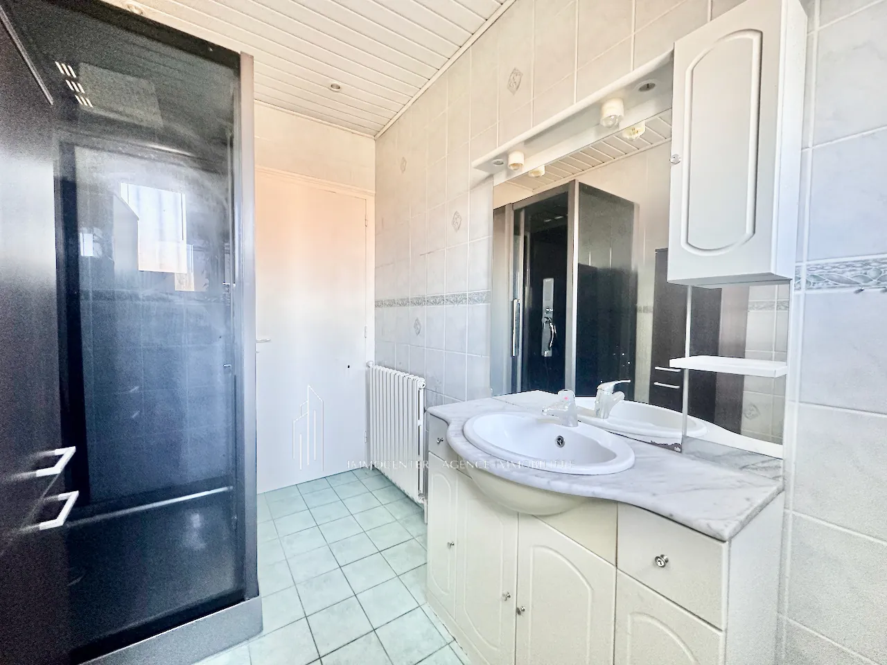 Maison de 100 m² avec grand terrain à Clonas-sur-Vareze - Opportunité à saisir 