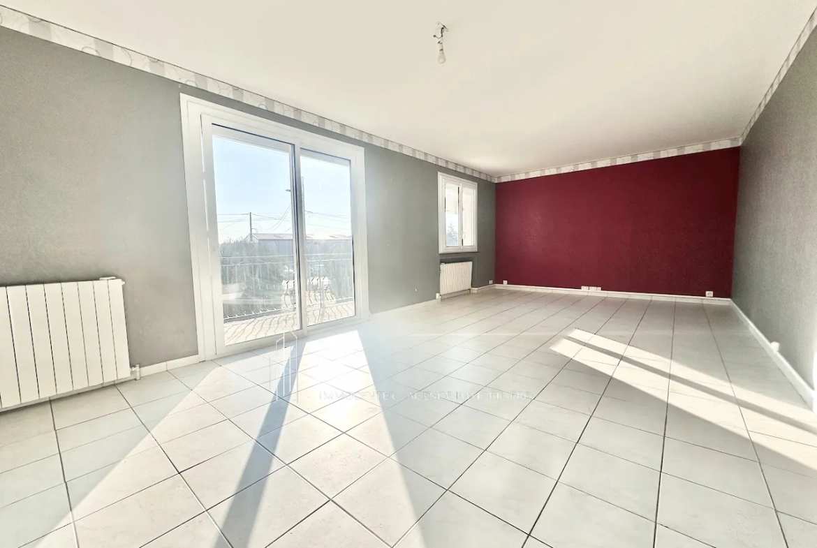 Maison de 100 m² avec grand terrain à Clonas-sur-Vareze - Opportunité à saisir 