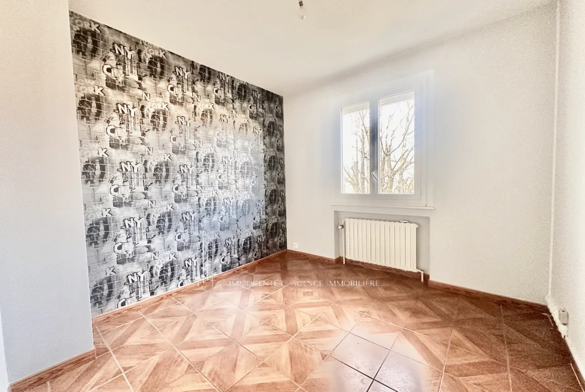 Maison de 100 m² avec grand terrain à Clonas-sur-Vareze - Opportunité à saisir 