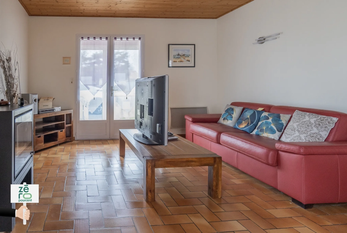 Charmant pavillon à vendre à L’Aiguillon, 2 chambres, véranda, garage et terrain clos en Vendée 