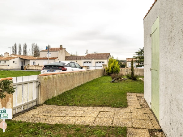 Charmant pavillon à vendre à L’Aiguillon, 2 chambres, véranda, garage et terrain clos en Vendée