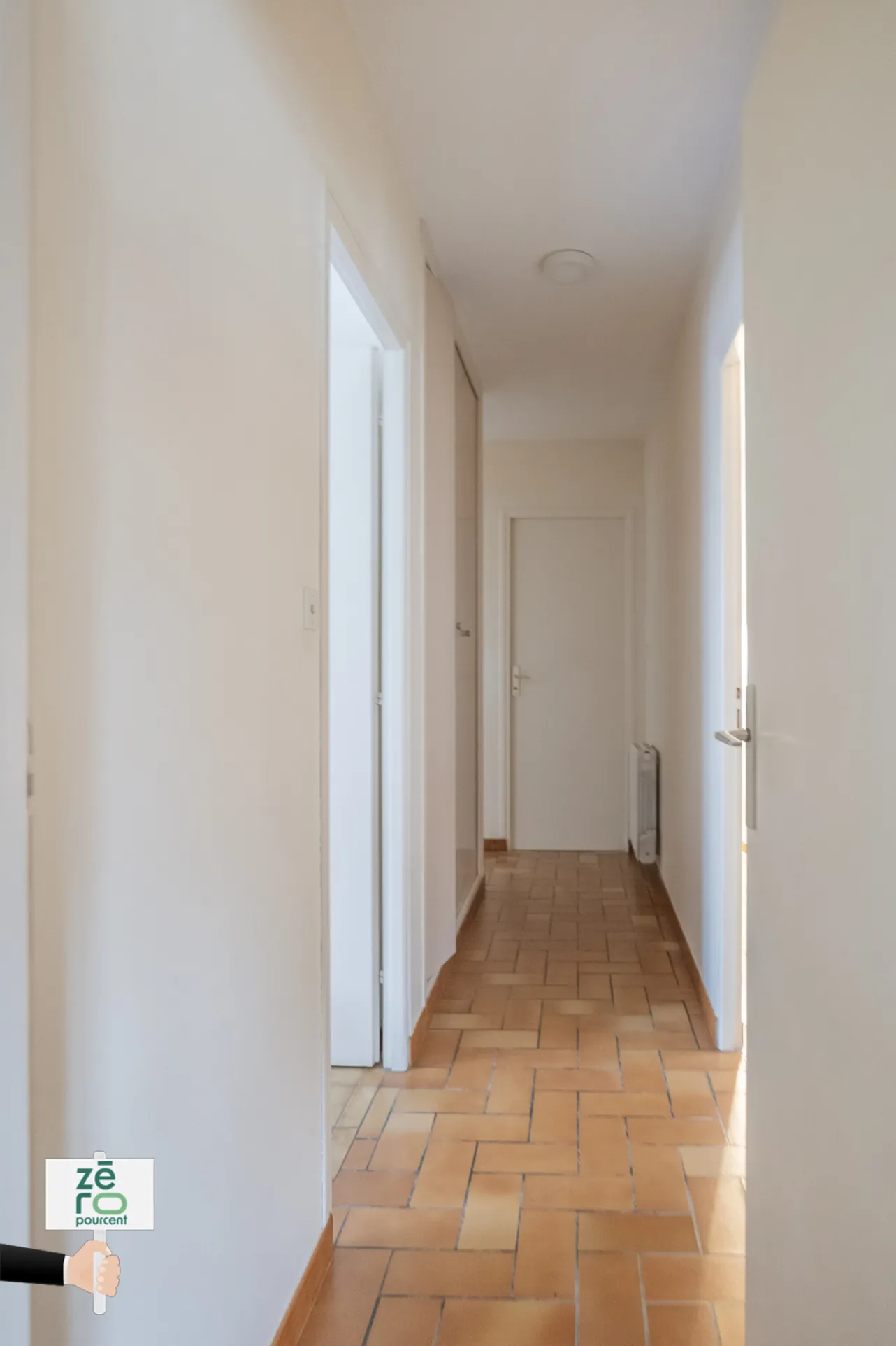 Charmant pavillon à vendre à L’Aiguillon, 2 chambres, véranda, garage et terrain clos en Vendée 