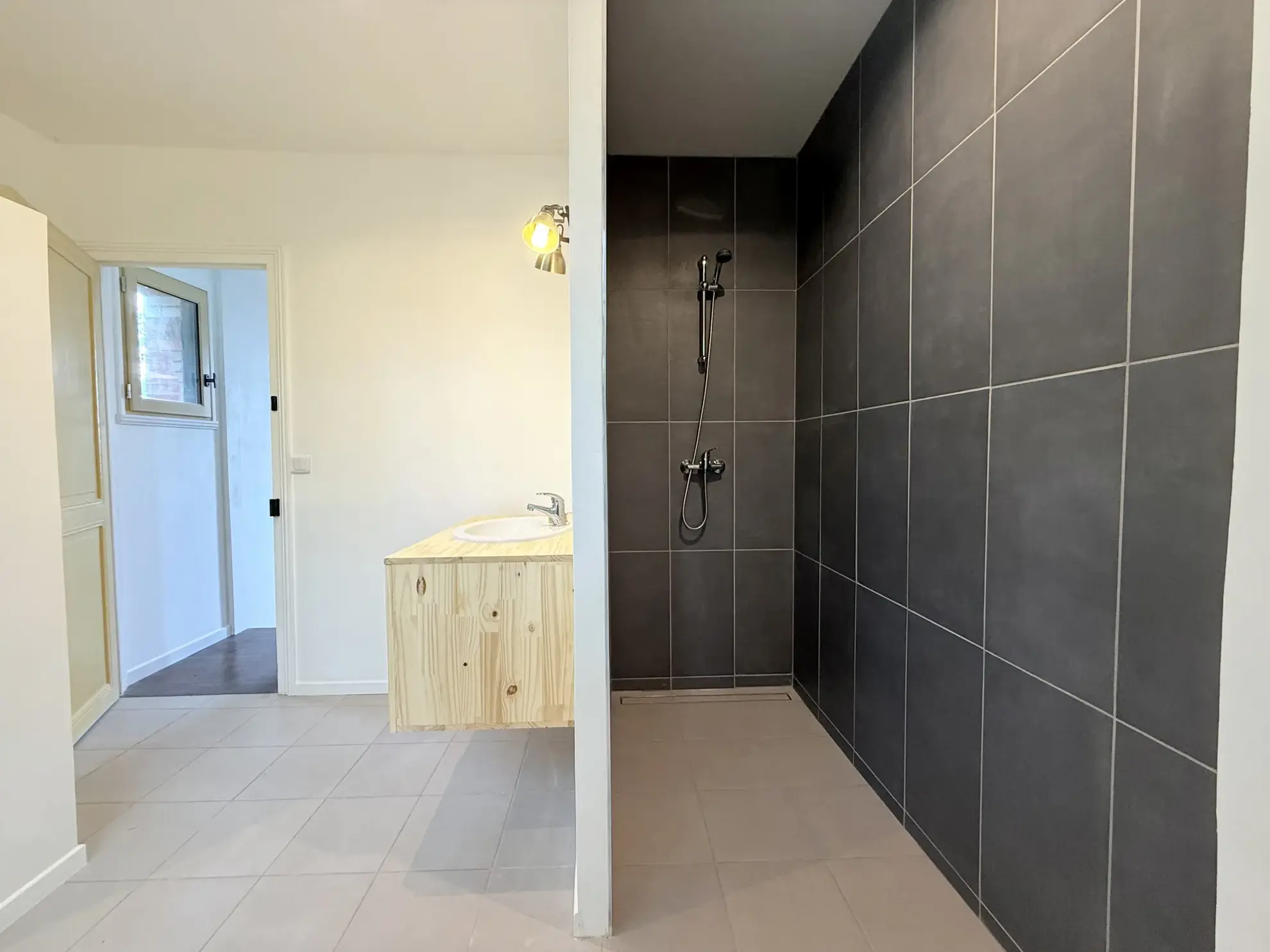 Maison rénovée de 87 m² avec grand terrain à Vierzon, quartier Nord 
