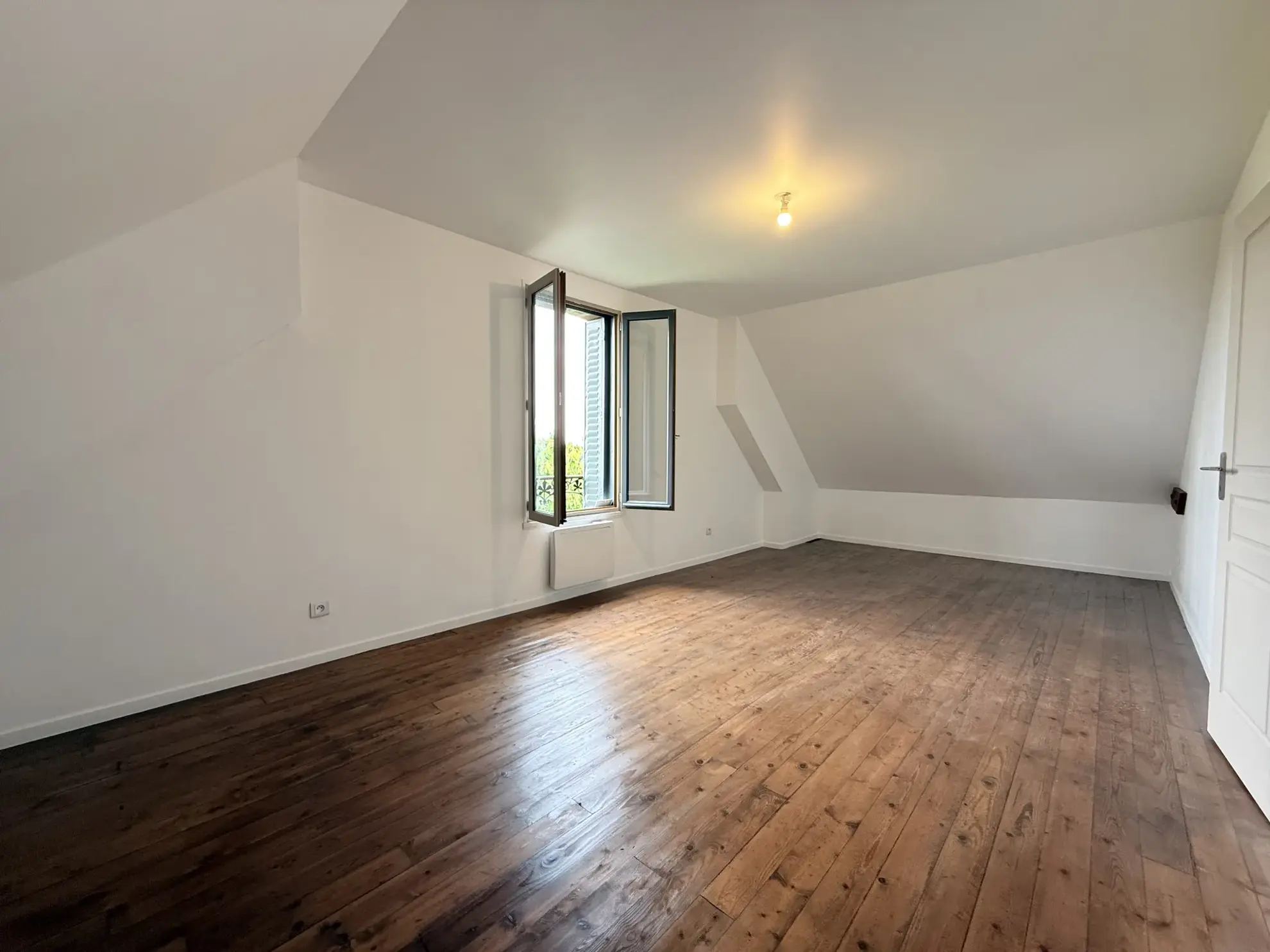 Maison rénovée de 87 m² avec grand terrain à Vierzon, quartier Nord 