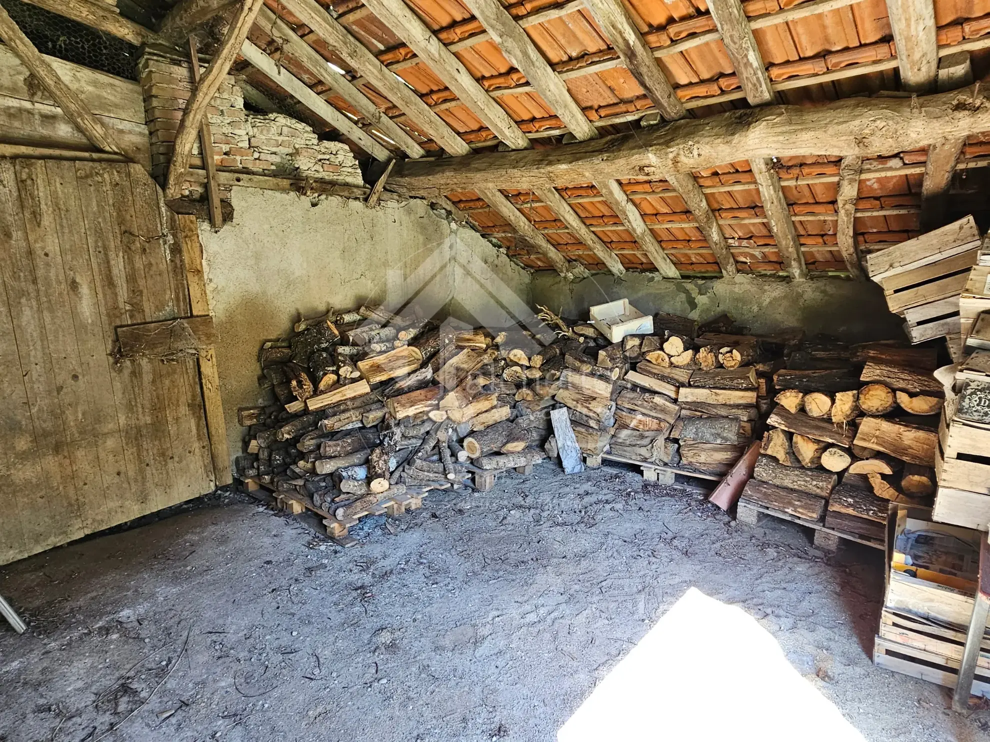 Longère de 190 m² avec grand terrain à Jaligny-sur-Besbre, Allier 