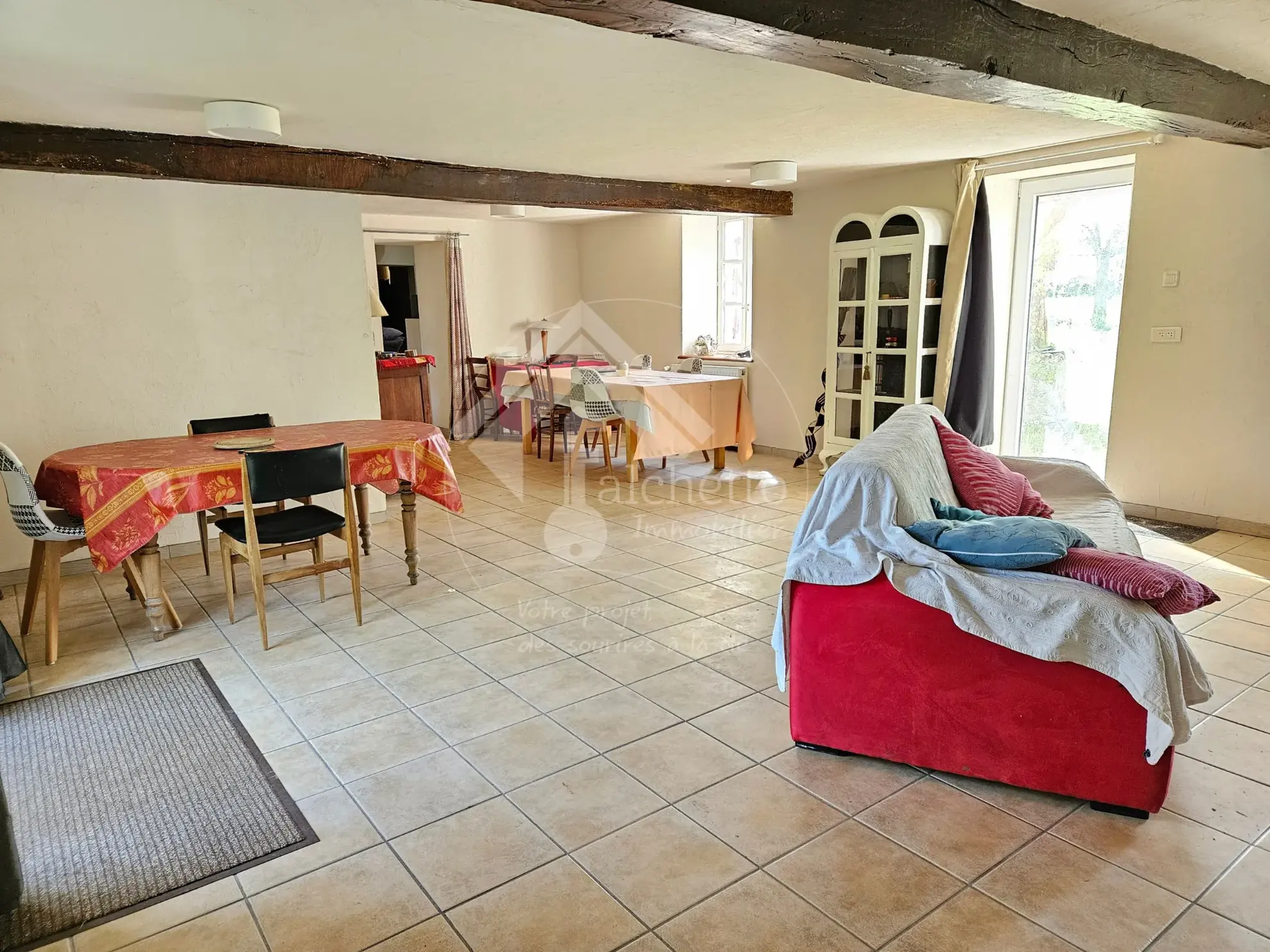 Longère de 190 m² avec grand terrain à Jaligny-sur-Besbre, Allier 
