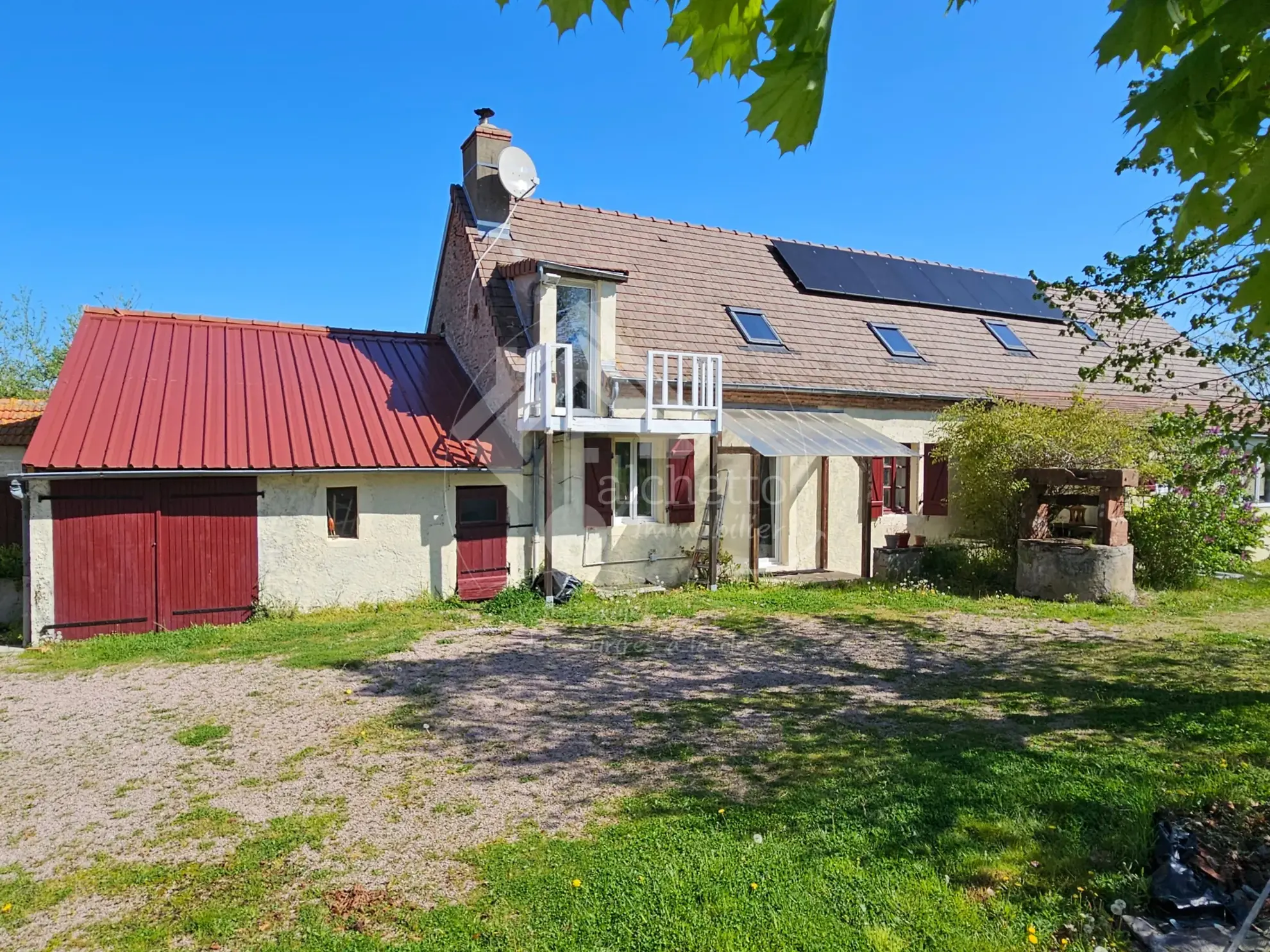 Longère de 190 m² avec grand terrain à Jaligny-sur-Besbre, Allier 