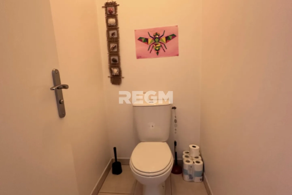 Maison récente de 96 m² avec jardin et garage à Saint-Denis-en-Val (45) 