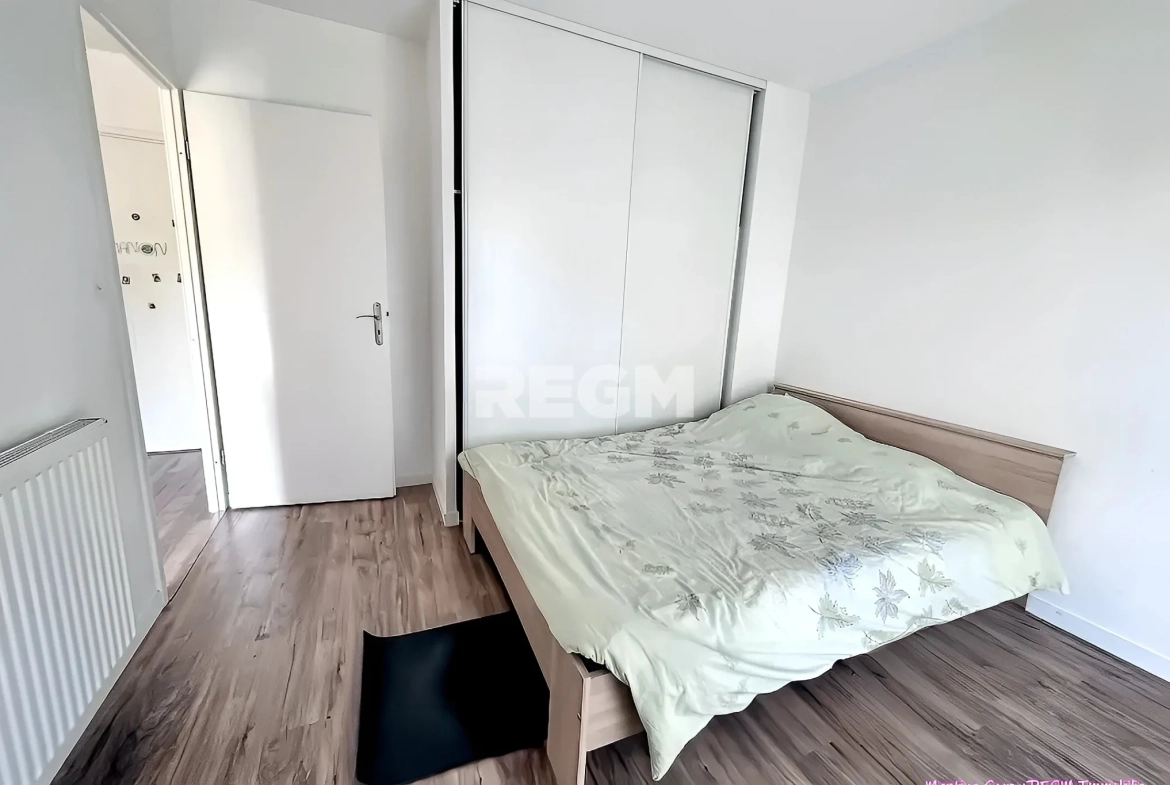 Maison récente de 96 m² avec jardin et garage à Saint-Denis-en-Val (45) 