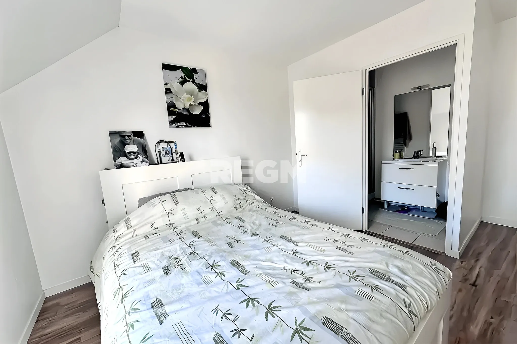 Maison récente de 96 m² avec jardin et garage à Saint-Denis-en-Val (45) 