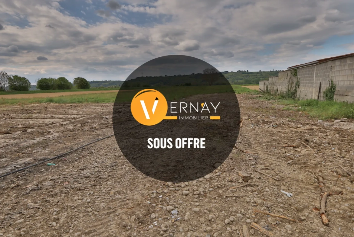 Terrain constructible de 1115 m² à Septème, viabilisé et plat 