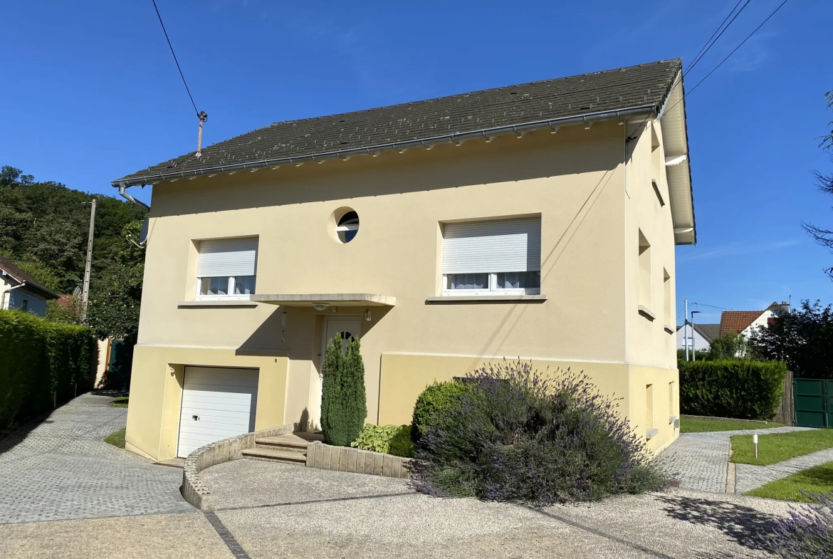 Belle maison familiale à Valdoie en impasse avec jardin et dépendance 