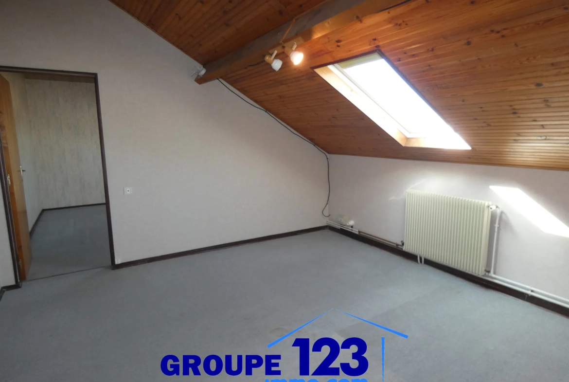 Maison 3 chambres à Migenes avec terrain arboré et potentiel 