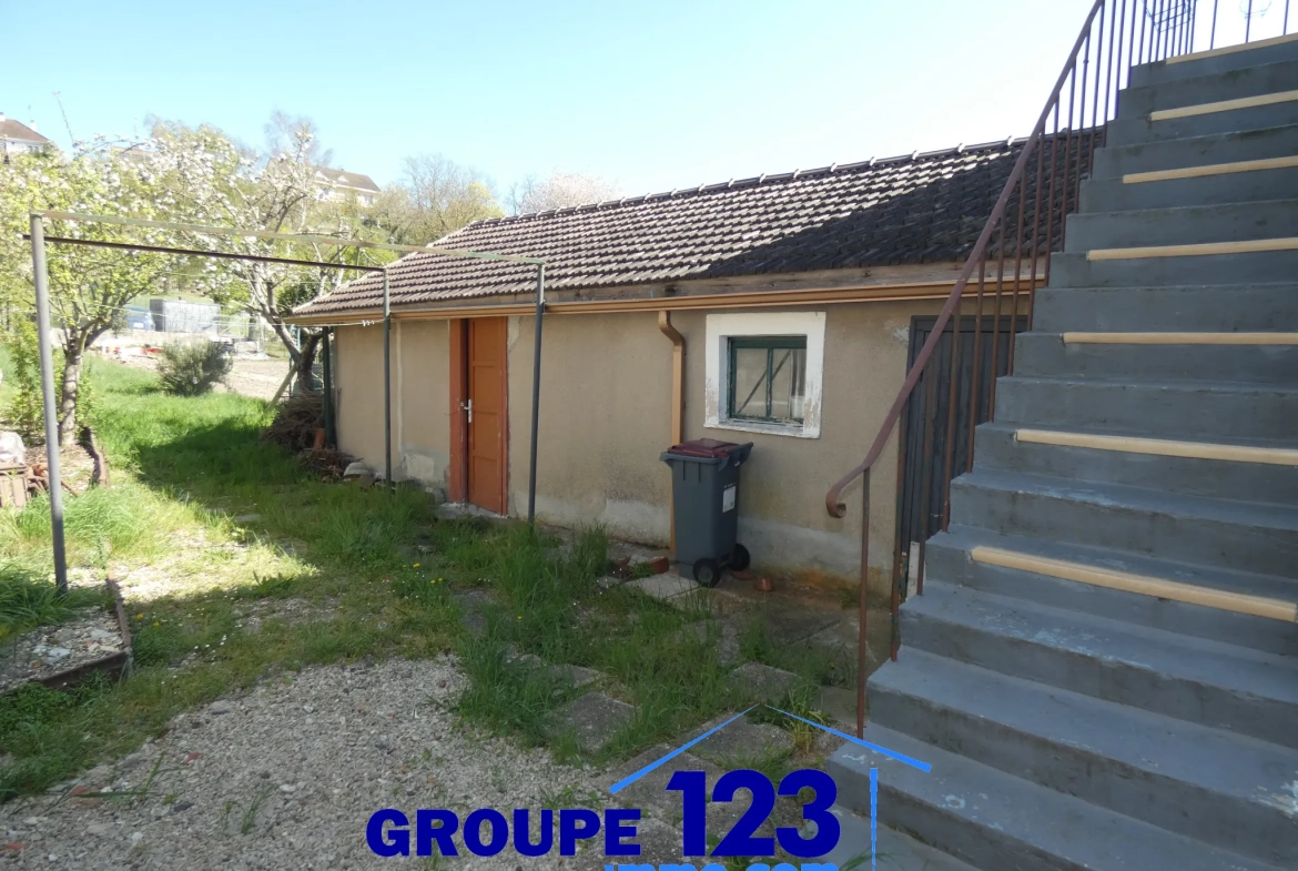 Maison 3 chambres à Migenes avec terrain arboré et potentiel 