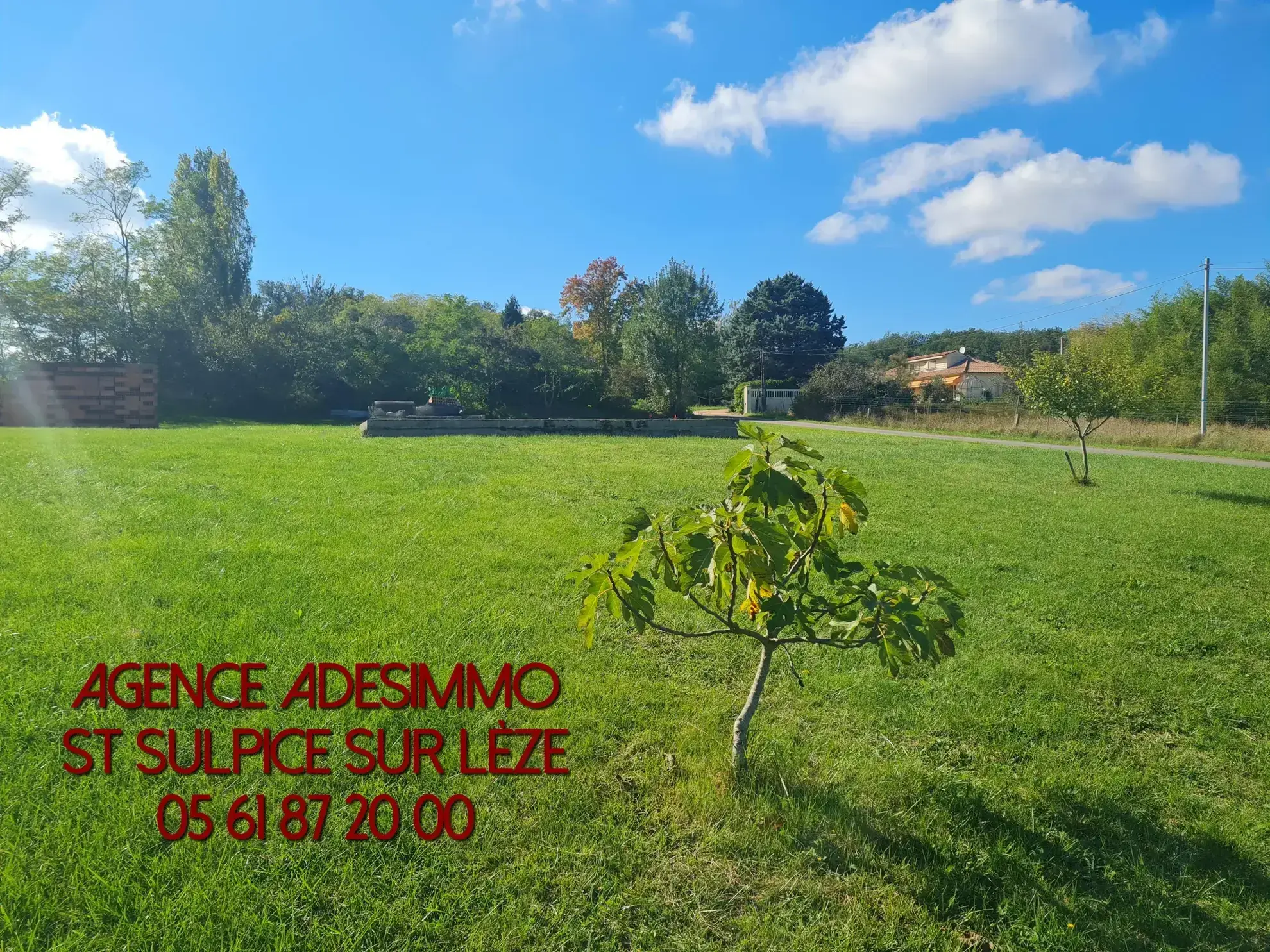 Terrain constructible de 799 m² à Saint-Sulpice-sur-Lèze près de Toulouse 