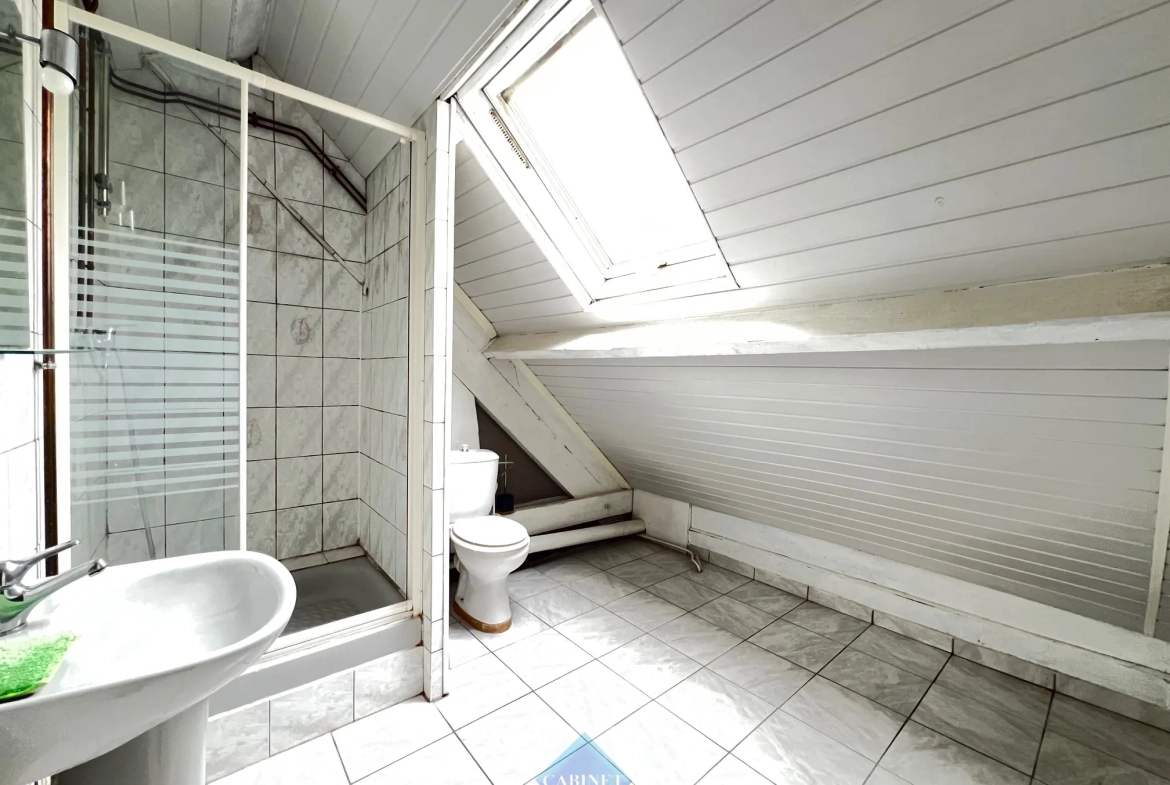Charmante maison de 126 m² avec 5 chambres près d'Abbeville en vente 