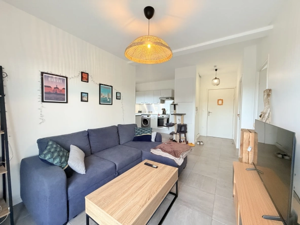 Appartement T2 récent avec terrasse et parking sécurisé à Andernos-les-Bains