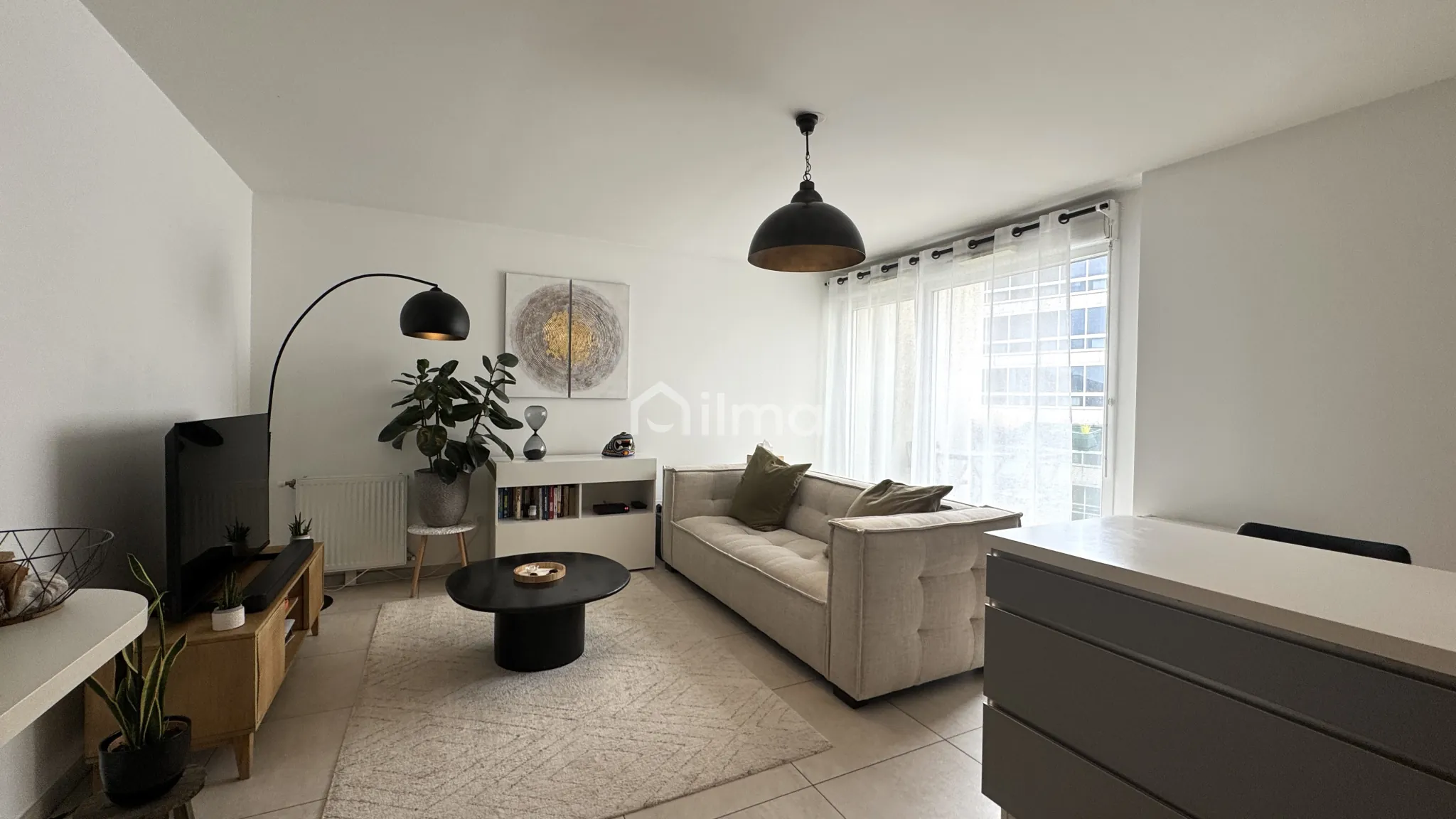 Appartement 3 pièces avec balcon à vendre à Meaux au centre-ville 