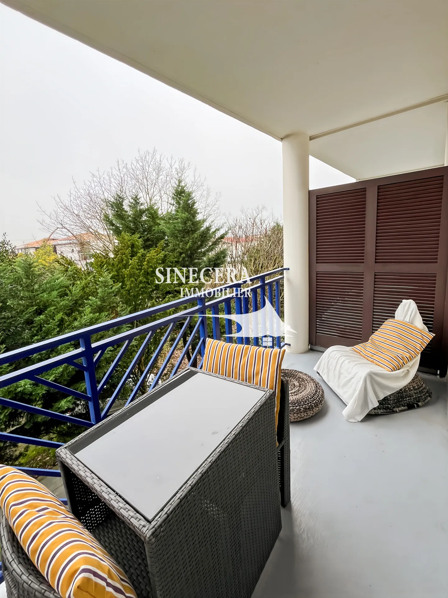 Appartement T1 rénové avec terrasse et parking à Gujan-Mestras 