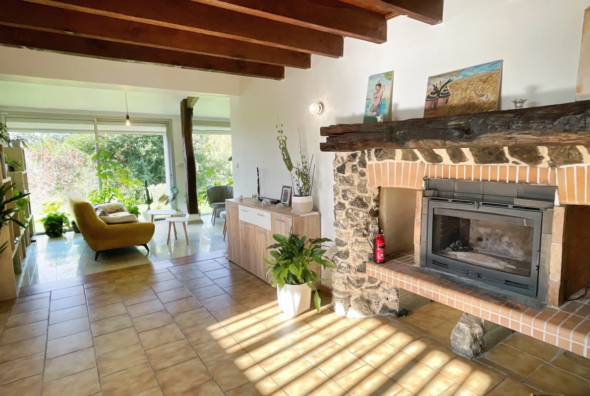 Belle maison avec vue sur les Pyrénées à Arblade-le-Bas 