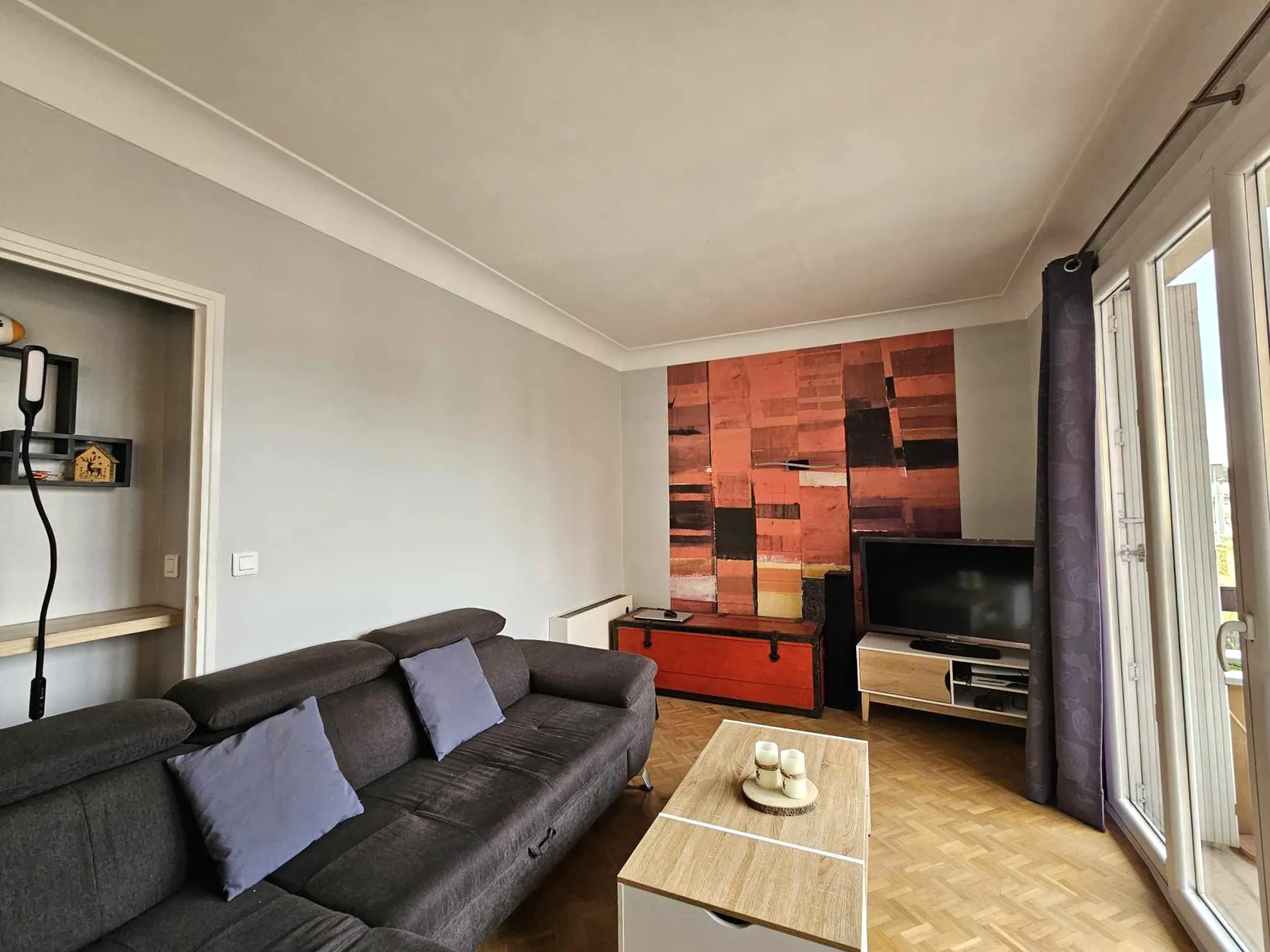 Spacieux appartement T3 de 93 m² à Rodez avec balcon, garage et proximité commodités 