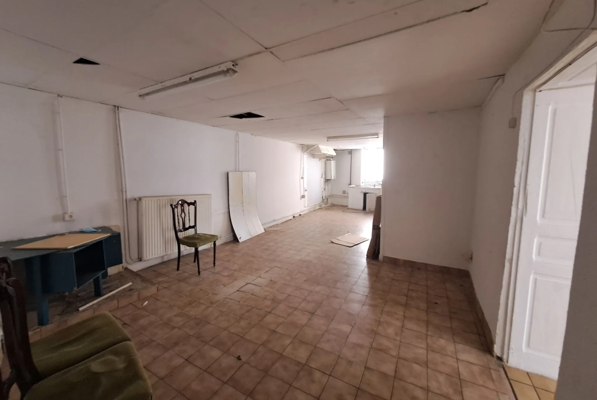 Immeuble à rénover avec potentiel à Villeneuve-sur-Lot (47) 