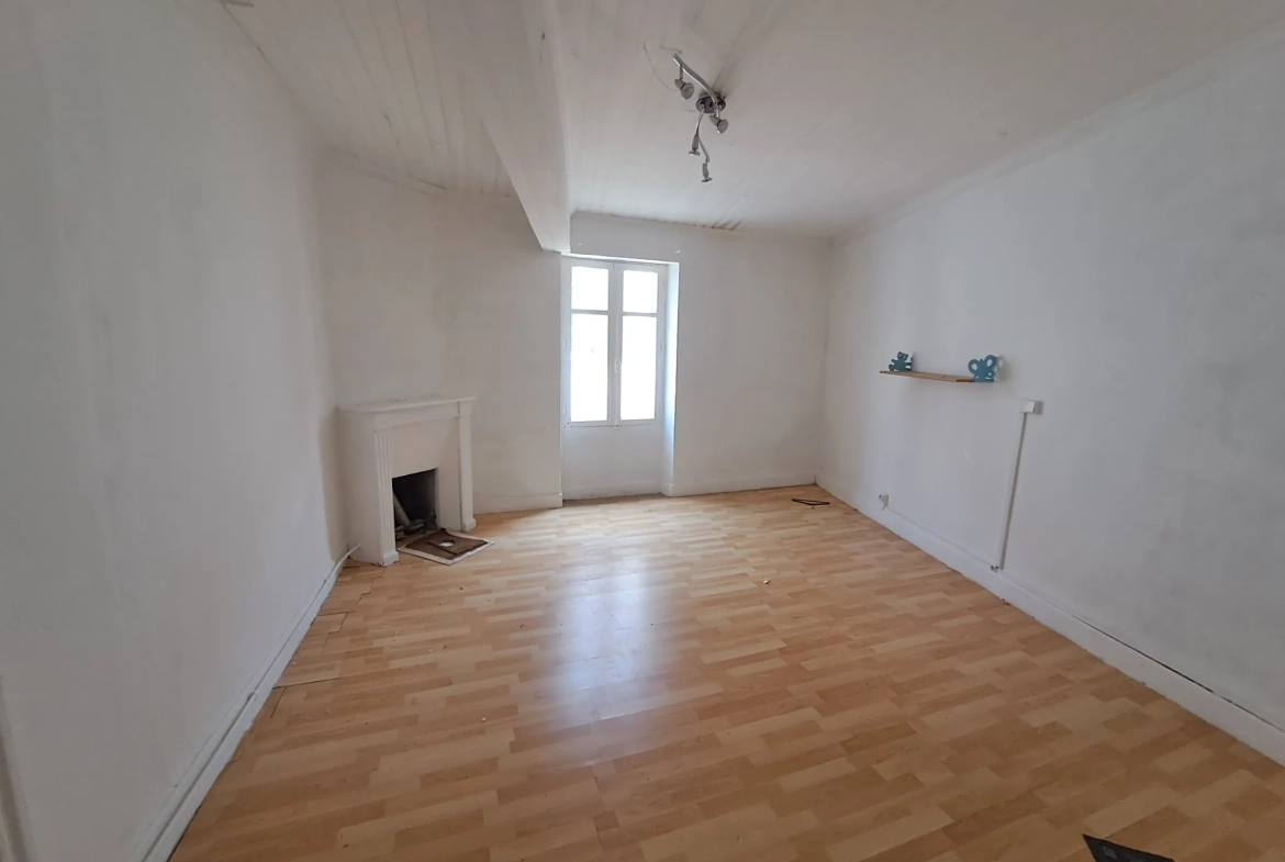 Immeuble à rénover avec potentiel à Villeneuve-sur-Lot (47) 