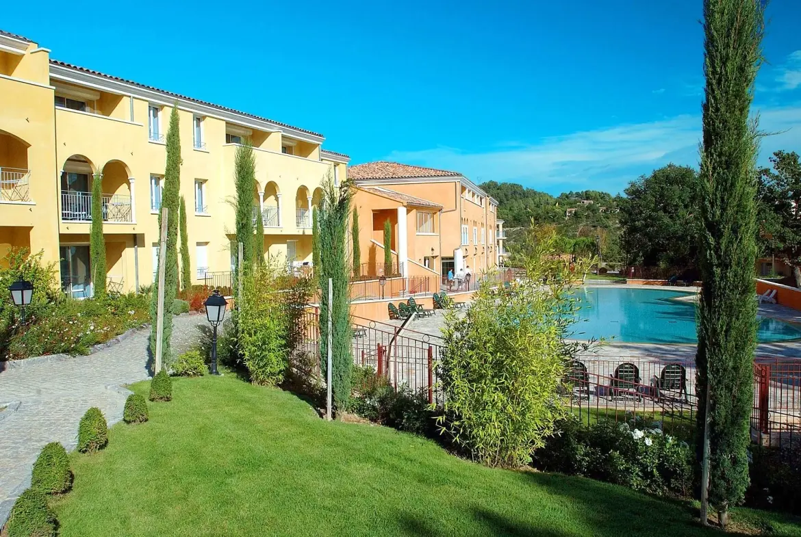 Appartement 2 pièces avec terrasse et parking à Greoux-les-Bains 