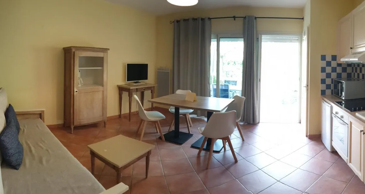 Appartement 2 pièces avec terrasse et parking à Greoux-les-Bains 