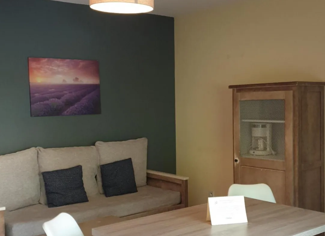 Appartement 2 pièces avec terrasse et parking à Greoux-les-Bains 