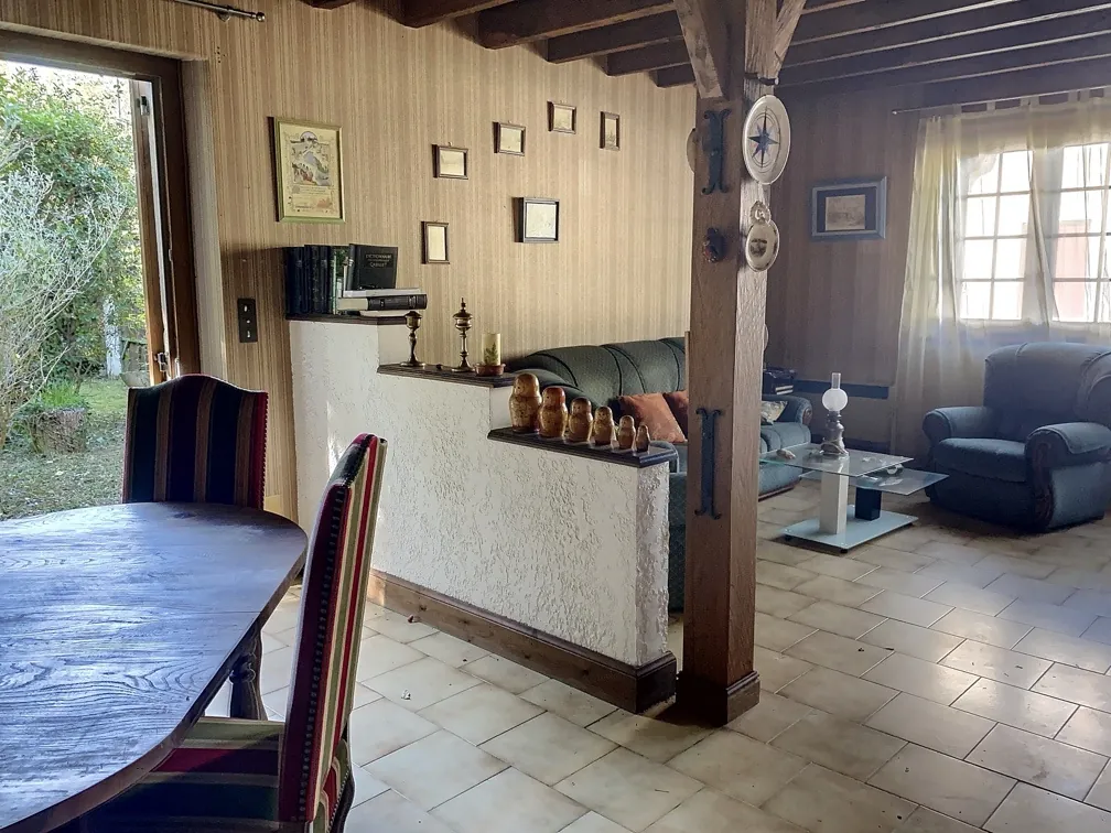 Charmante maison en pierre avec jardin à Manzac-sur-Vern en Dordogne 