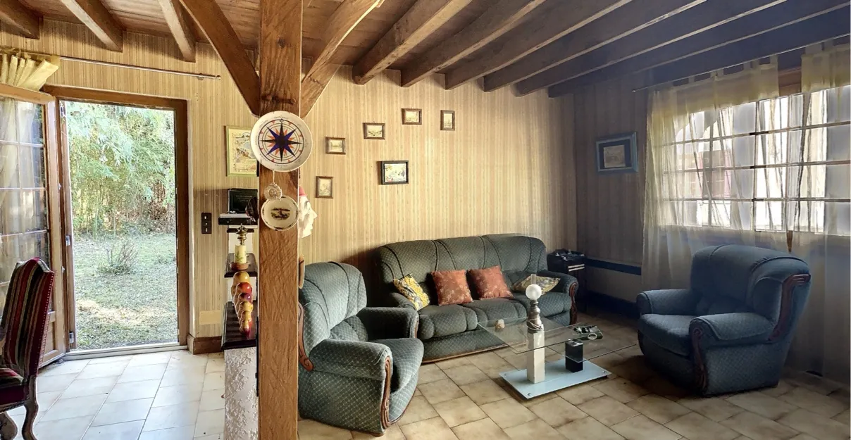 Charmante maison en pierre avec jardin à Manzac-sur-Vern en Dordogne 
