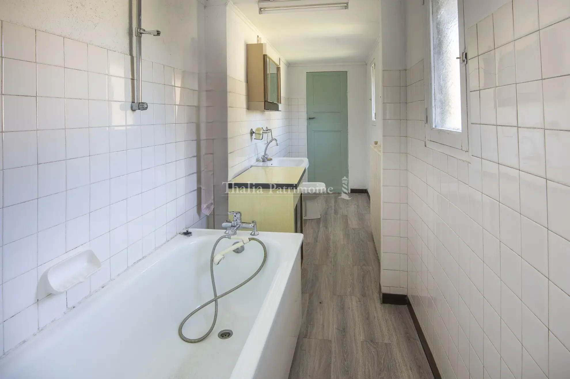 Maison de ville à Mareuil avec potentiel pour deux appartements lumineux 