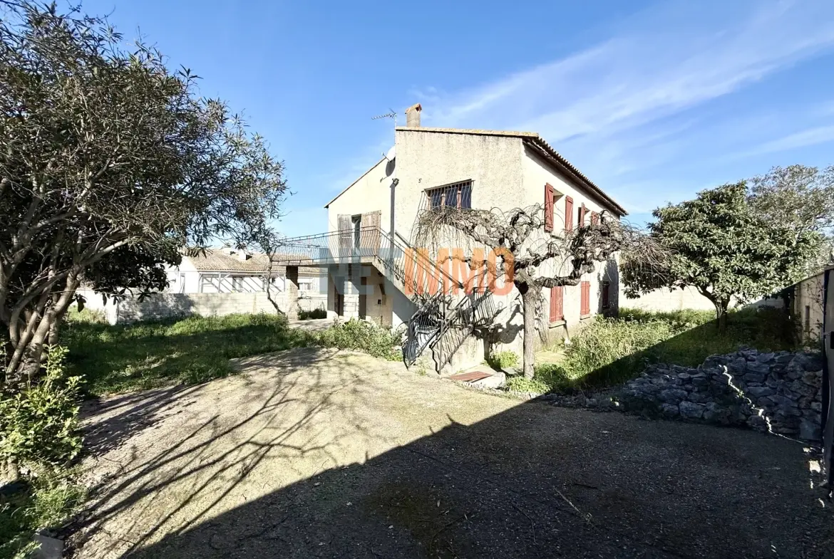Maison à Vauvert avec grand potentiel, garage et jardin de 671m² 