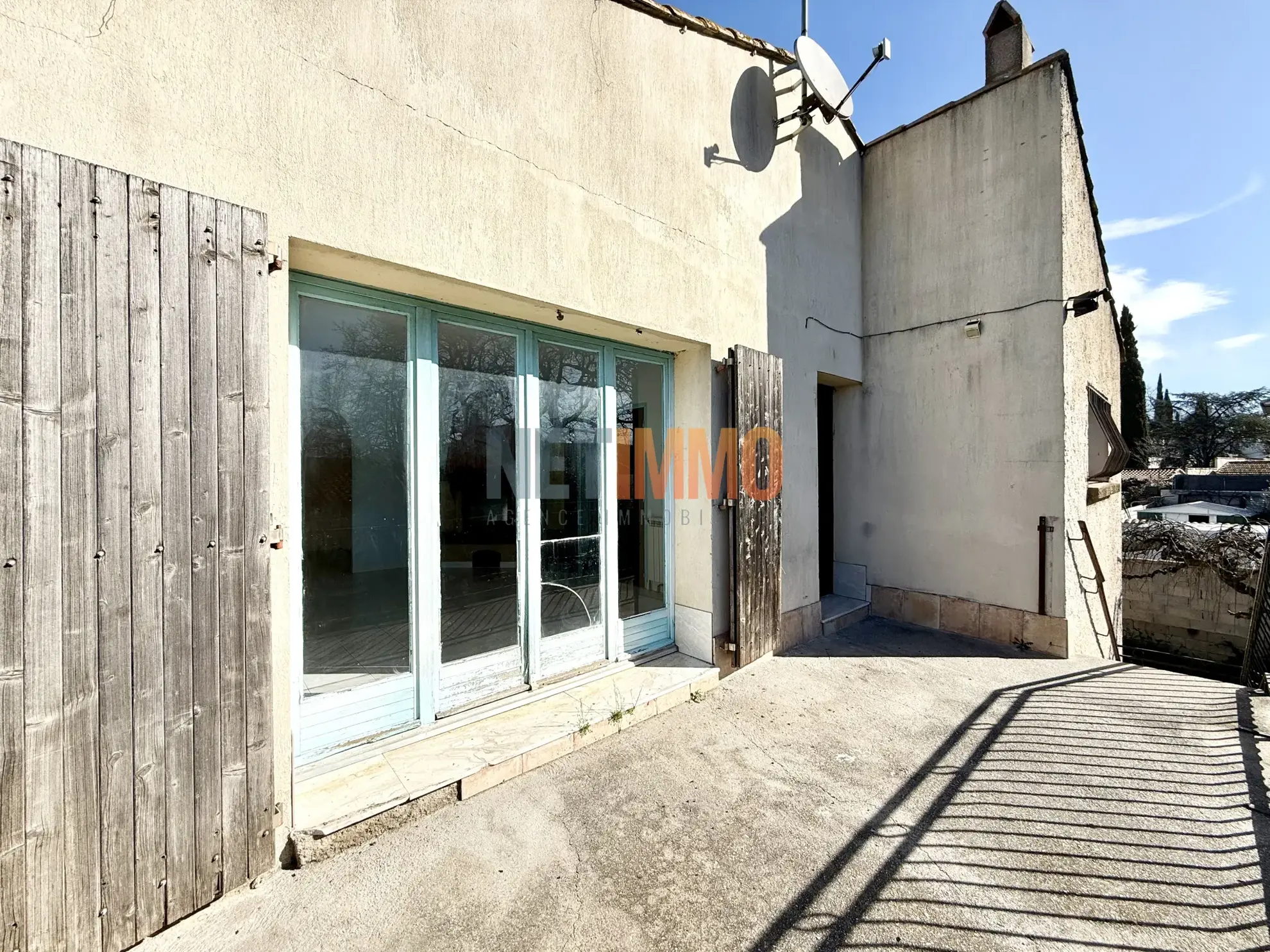 Maison à Vauvert avec grand potentiel, garage et jardin de 671m² 