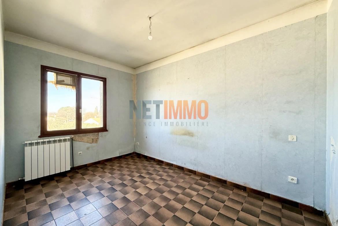 Maison à Vauvert avec grand potentiel, garage et jardin de 671m² 