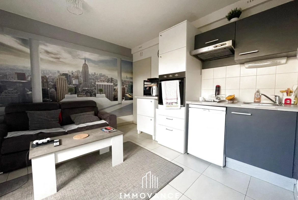 Studio à vendre à Castelnau-le-Lez avec terrasse et parking privé 
