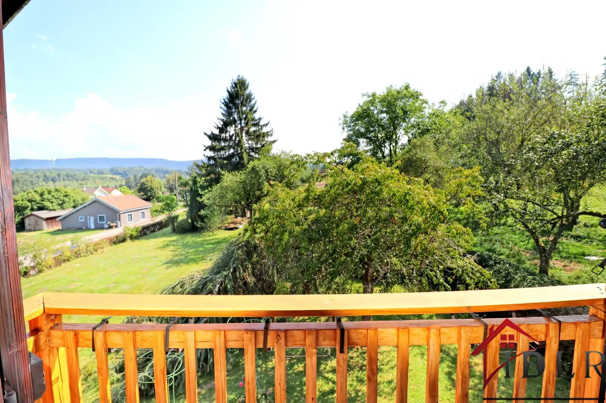 Maison familiale de 124 m² avec terrain arboré à Brouvelieures - Vue, proximité Épinal et Saint-Dié 