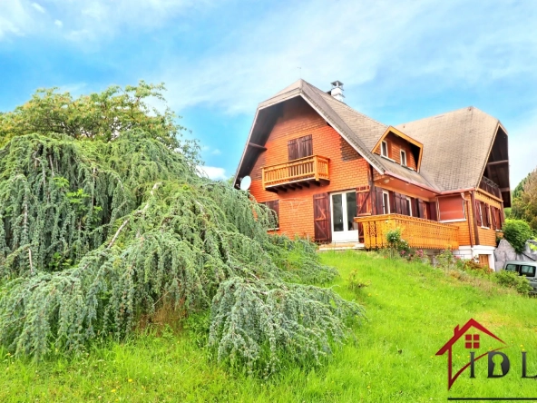 Maison familiale de 124 m² avec terrain arboré à Brouvelieures - Vue, proximité Épinal et Saint-Dié
