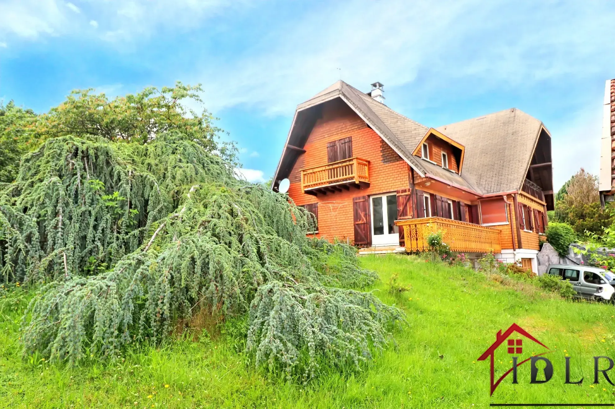 Maison familiale de 124 m² avec terrain arboré à Brouvelieures - Vue, proximité Épinal et Saint-Dié 